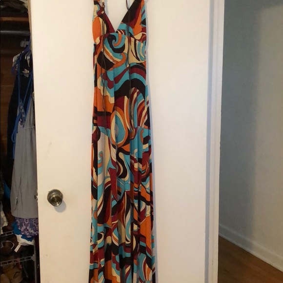 Dress - Picture 2 of 2